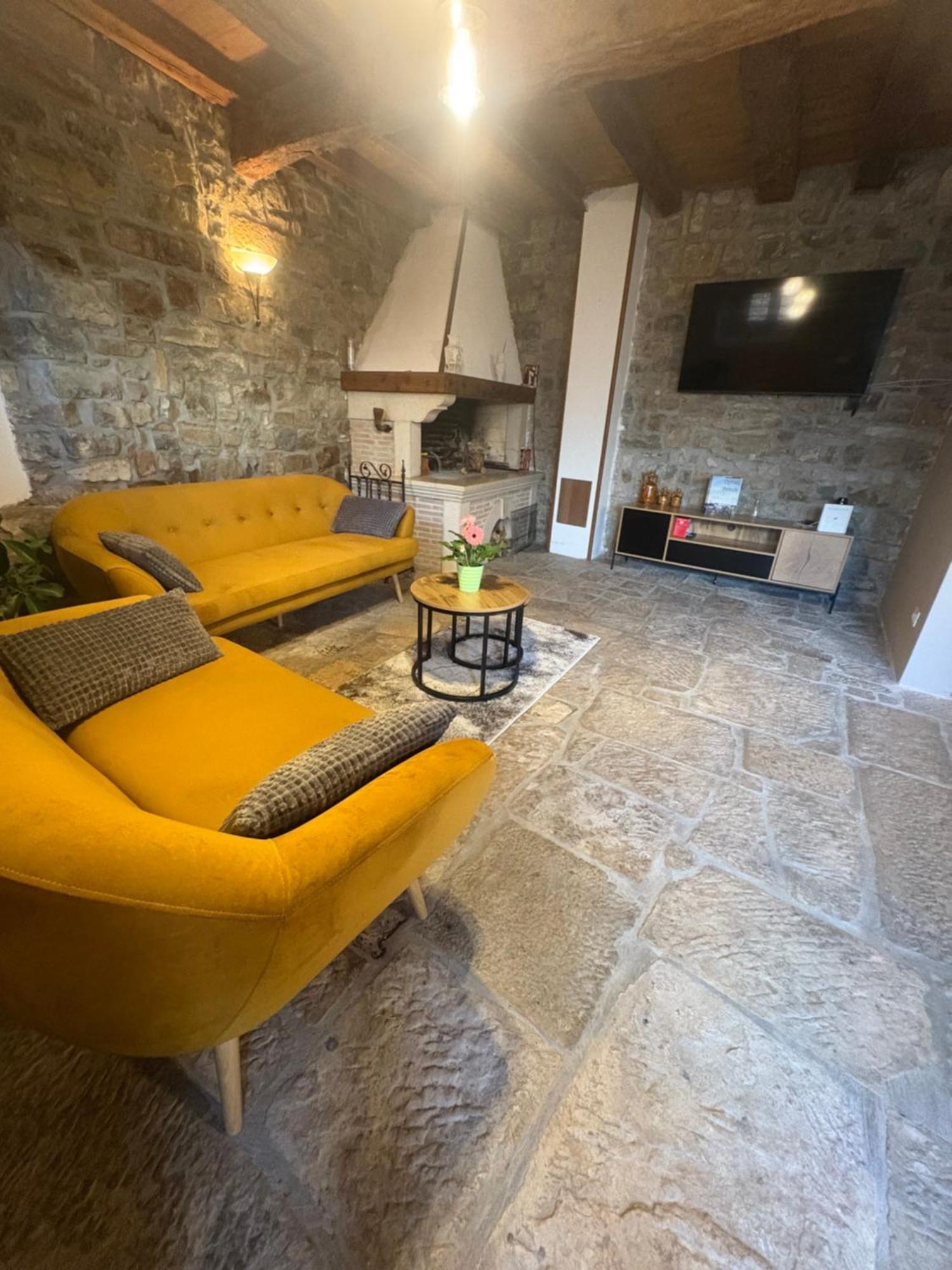 Villa Letizia Oprtalj Bagian luar foto