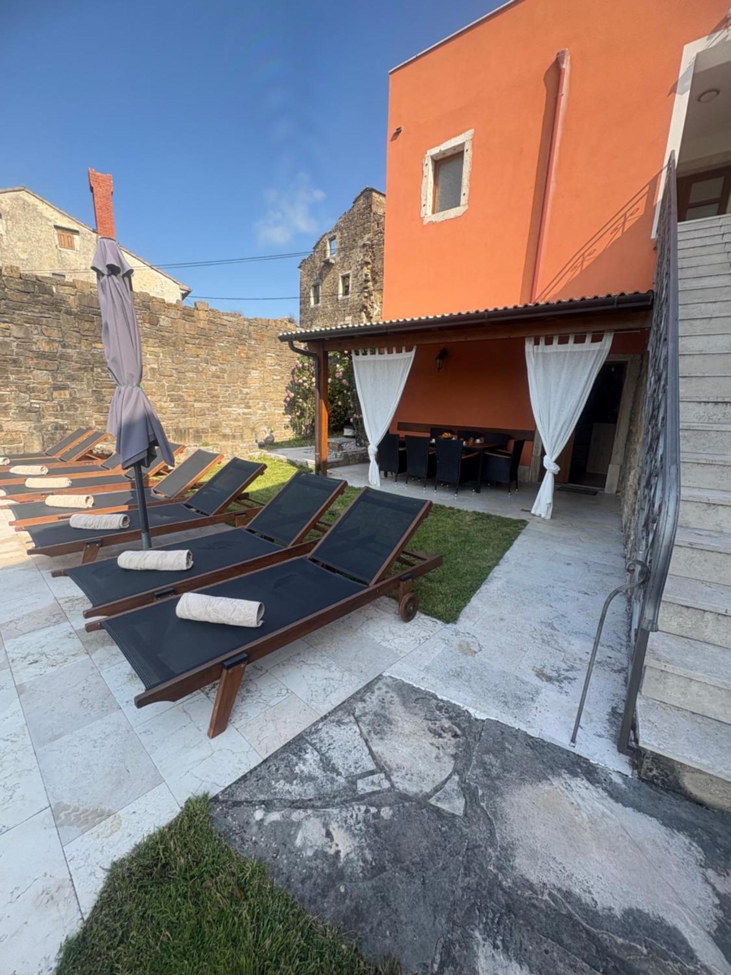 Villa Letizia Oprtalj Bagian luar foto
