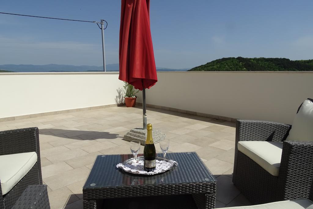Villa Letizia Oprtalj Ruang foto
