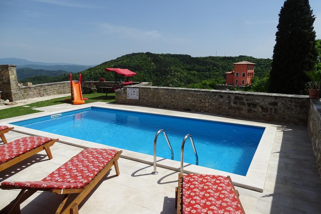 Villa Letizia Oprtalj Ruang foto